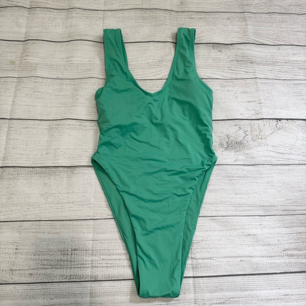 Toluca NWOT High Cut One Piece Swimsuit